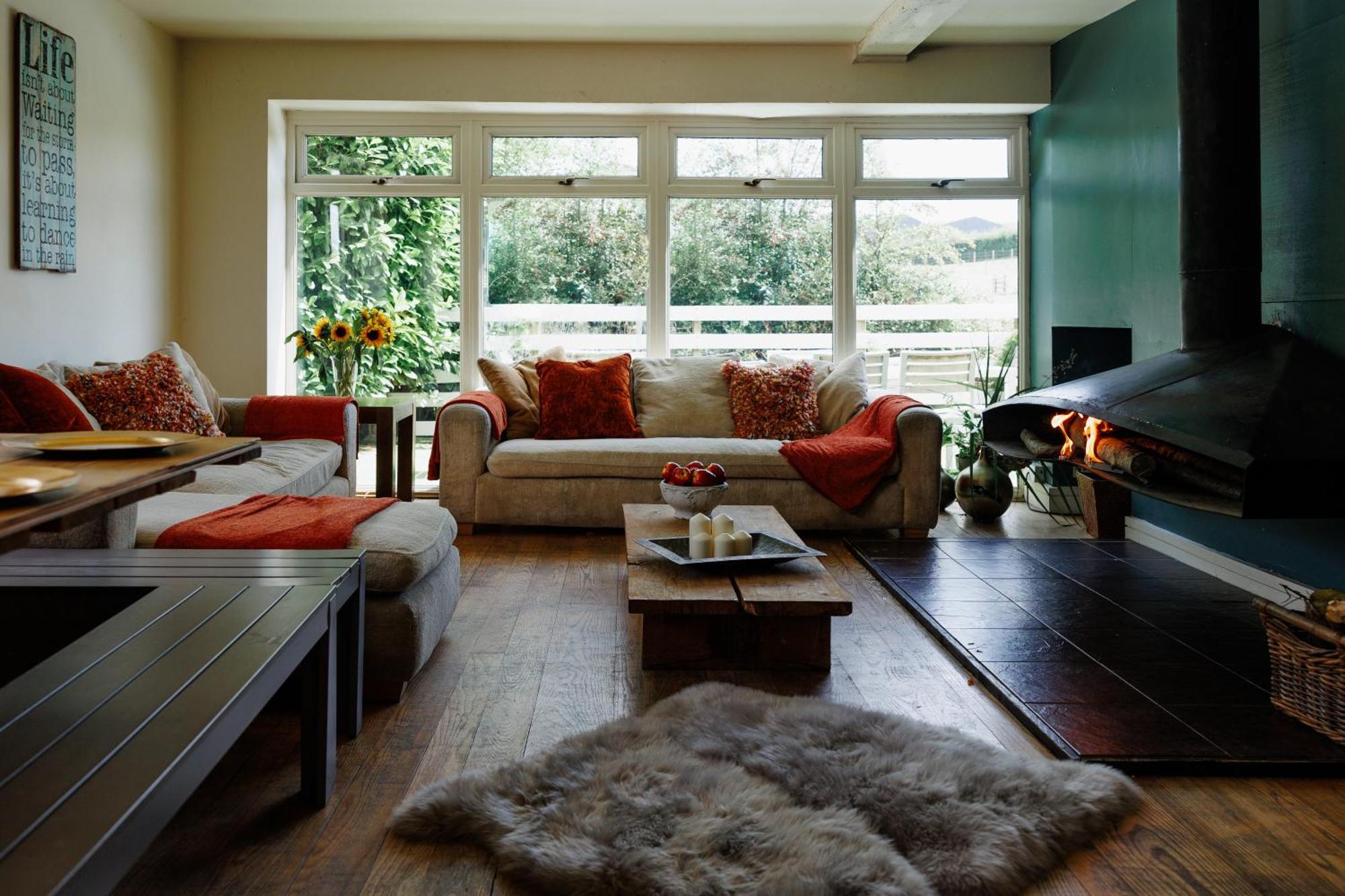 Сasa de vacaciones The West Barn Near Bath, Sleeps 24 And 2 Hot Tubs Bristol