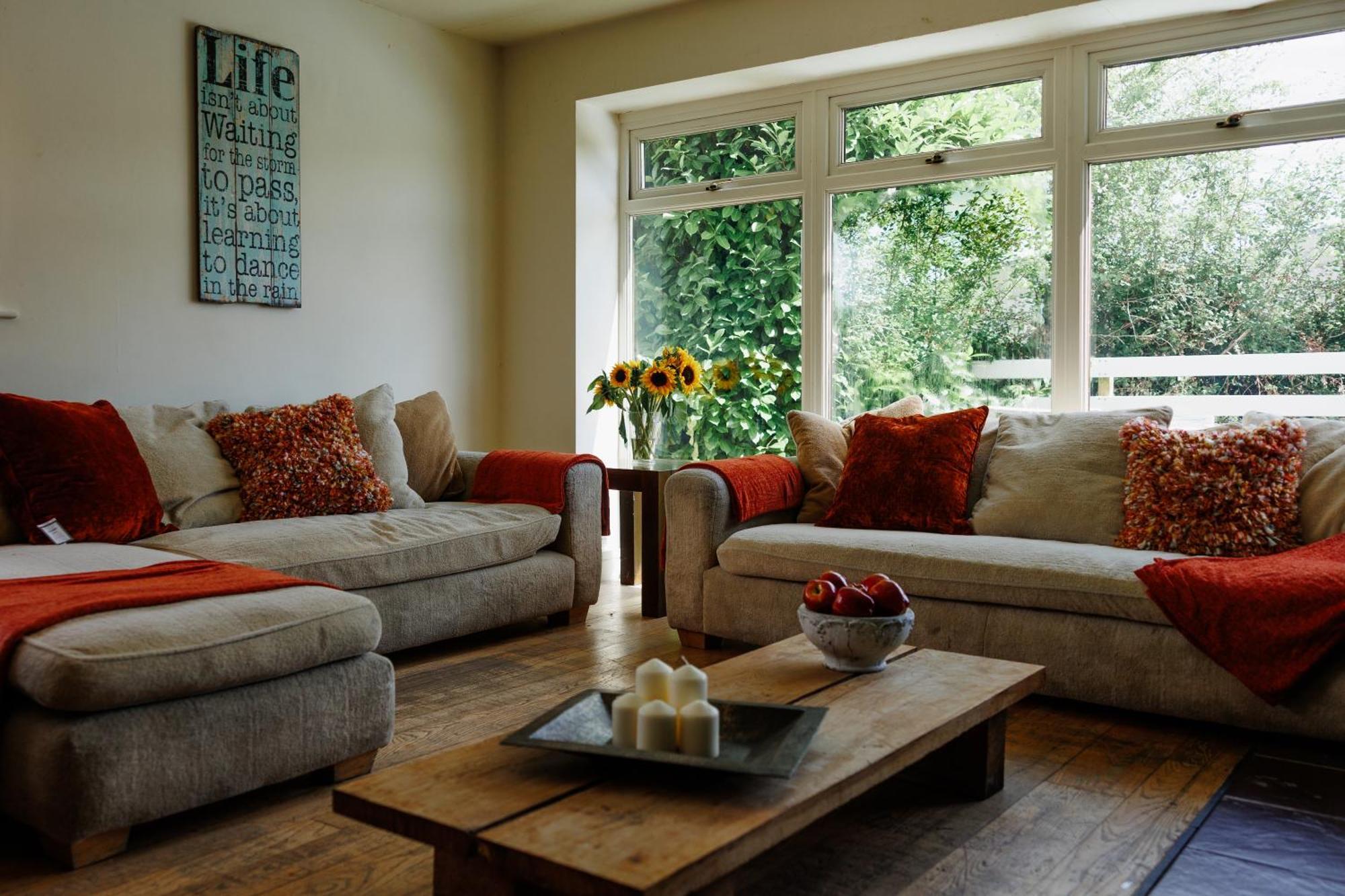 Сasa de vacaciones The West Barn Near Bath, Sleeps 24 And 2 Hot Tubs *